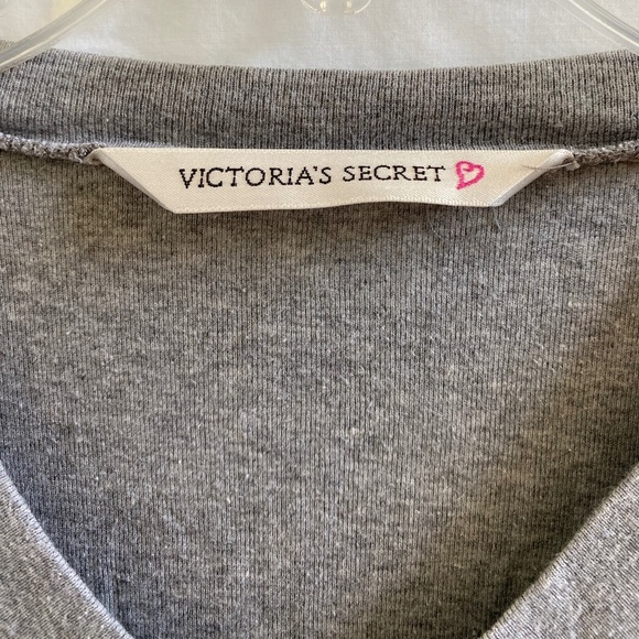 VICTORIA'S SECRET Cotton V-Neck Sleepshirt Gray Size: X-Small - Picture 4 of 6
